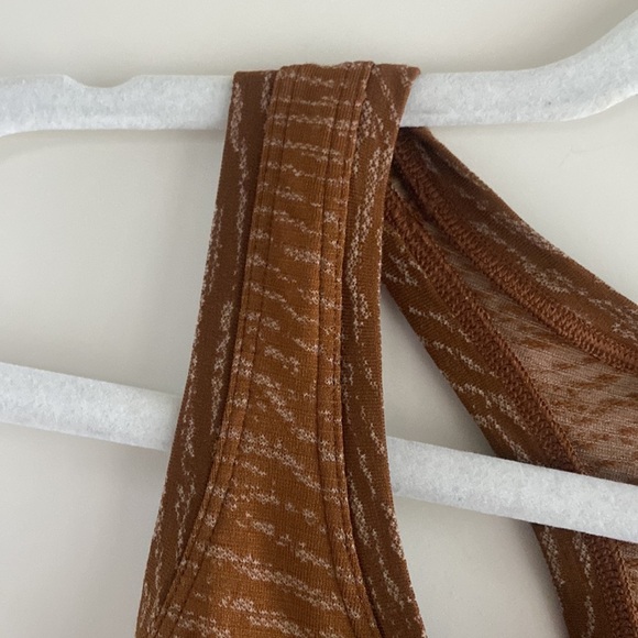 Lululemon Swiftly Tech Racerback Tank Top 2.0 *Race Length EUC - Picture 7 of 14